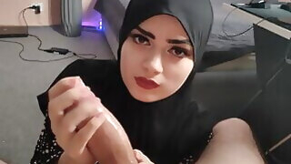 amateur Muslim girl gets cumshot on her face cumshot teen (18+)